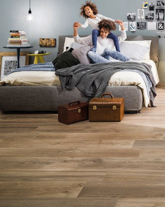 Piso HDF Hardvest Oak instalado